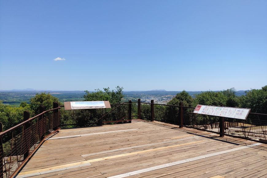 Vista cap a l'Empordà des del mirador | © Ajuntament Vista cap a l'Empordà des del mirador | © Ajuntament