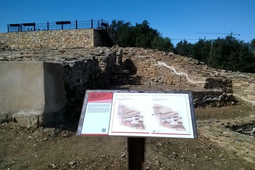 Vista frontal de les muralles més antigues | © Ajuntament